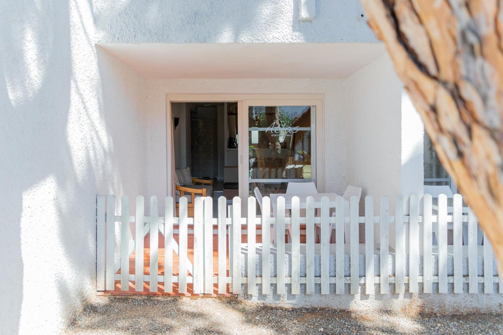 Atlas Apartments Ibiza Santa Eulària des Riu Exterior foto